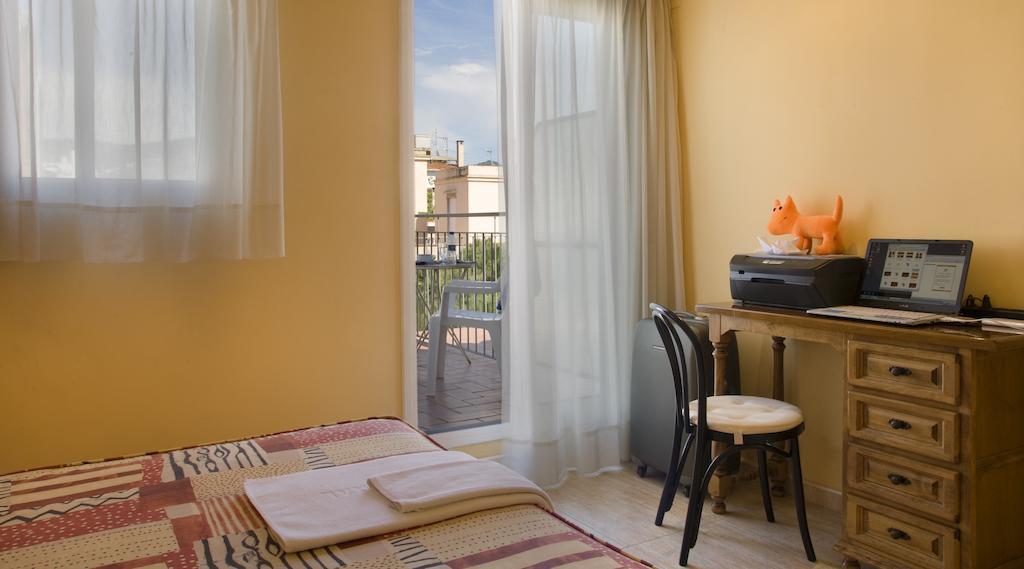 Hotel Central Normandie Ситжес Стая снимка